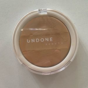 UNDONE Beauty concealer